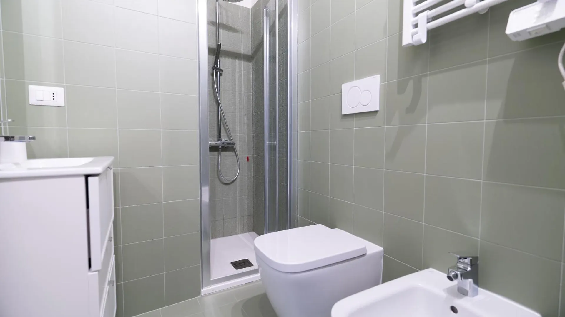 Design District Apartment - Milano Navigli 0*, Milan Italy