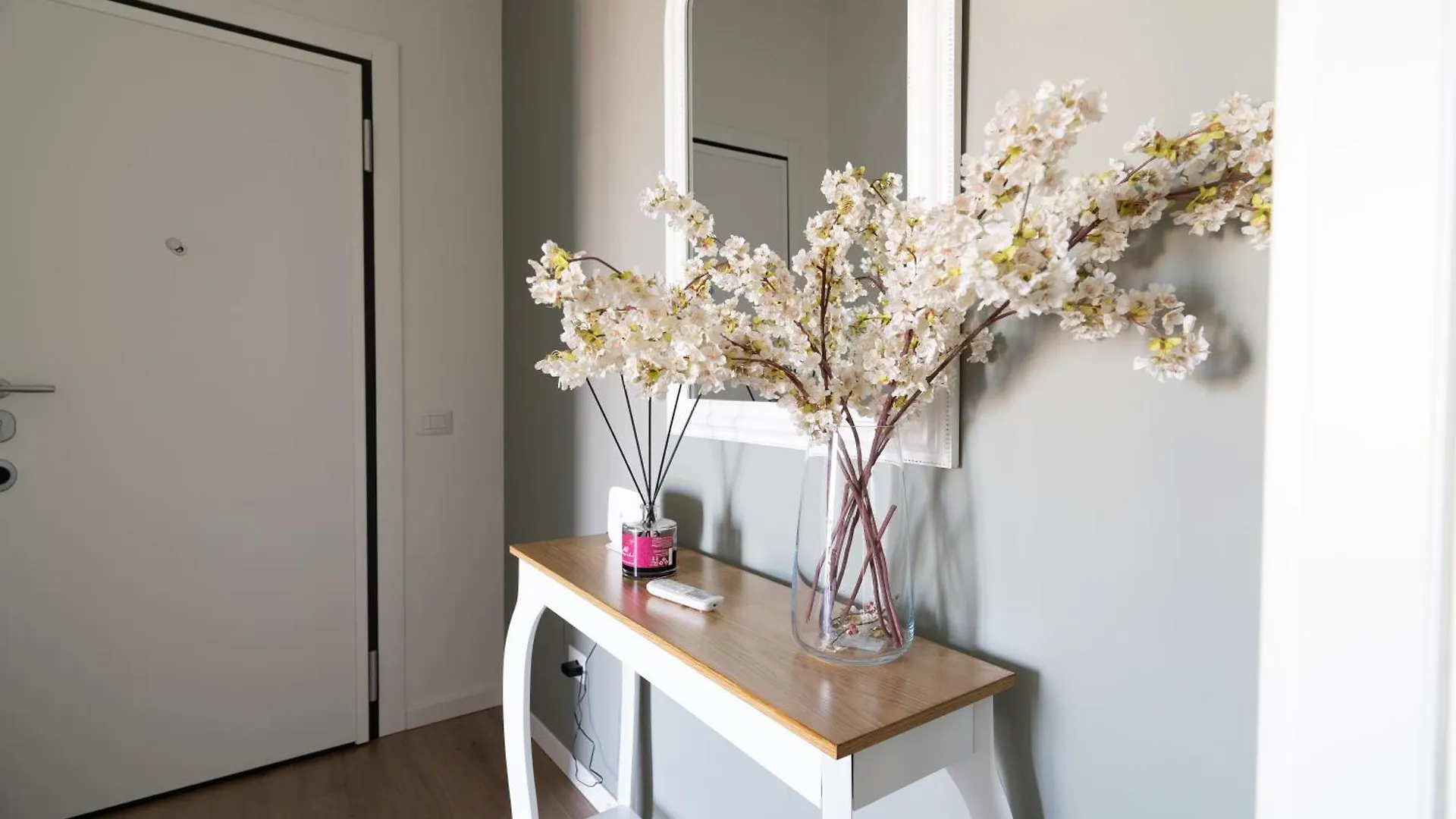 Design District Apartment - Milano Navigli Italy